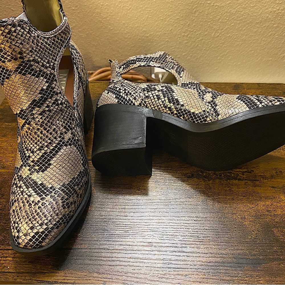 Brand new MIA ankle boots with cutouts